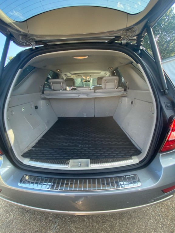 2011 Mercedes-Benz M-Class Image 16