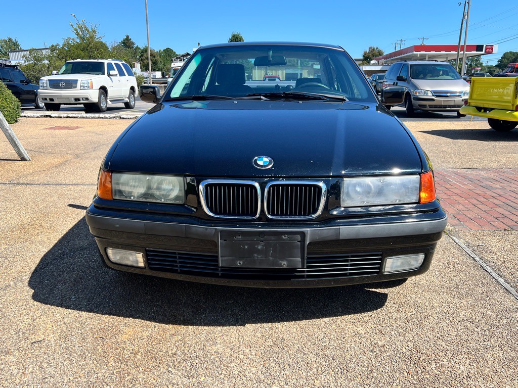 1997 BMW 3 Series Image 2