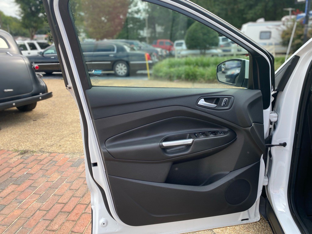 2016 Ford Escape Image 8