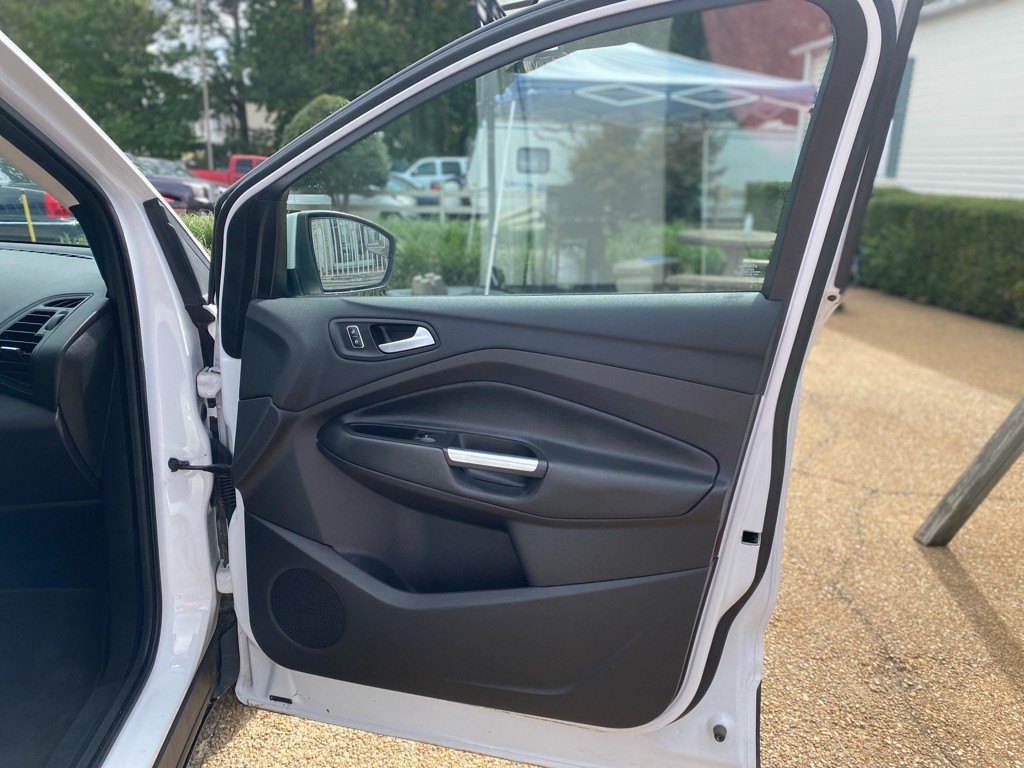 2016 Ford Escape Image 21