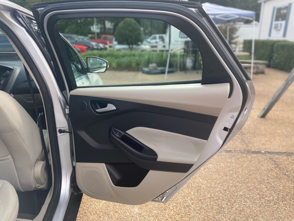 2012 Ford Focus Image 21