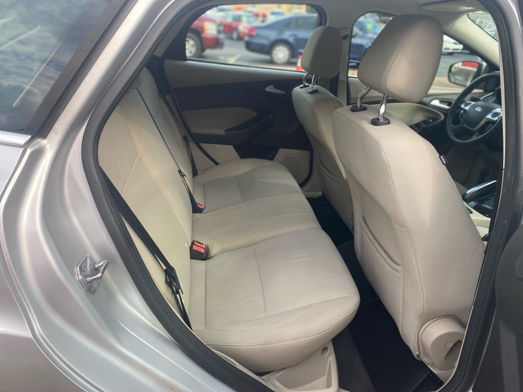 2012 Ford Focus Image 22