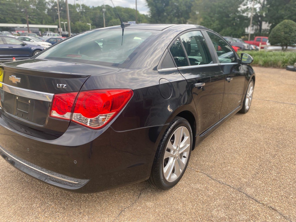 2012 Chevrolet Cruze Image 4