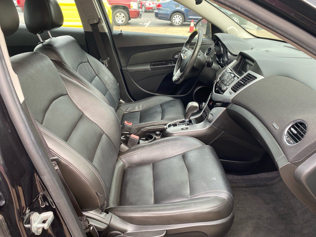 2012 Chevrolet Cruze Image 21