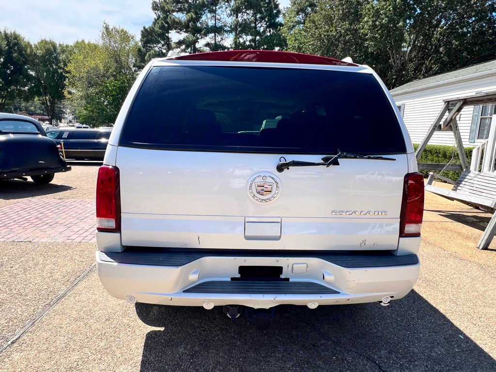 2004 Cadillac Escalade Image 6