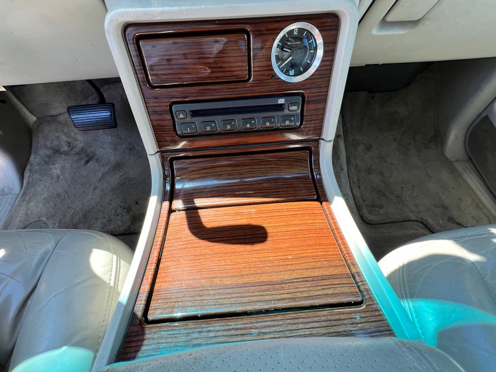 2004 Cadillac Escalade Image 14