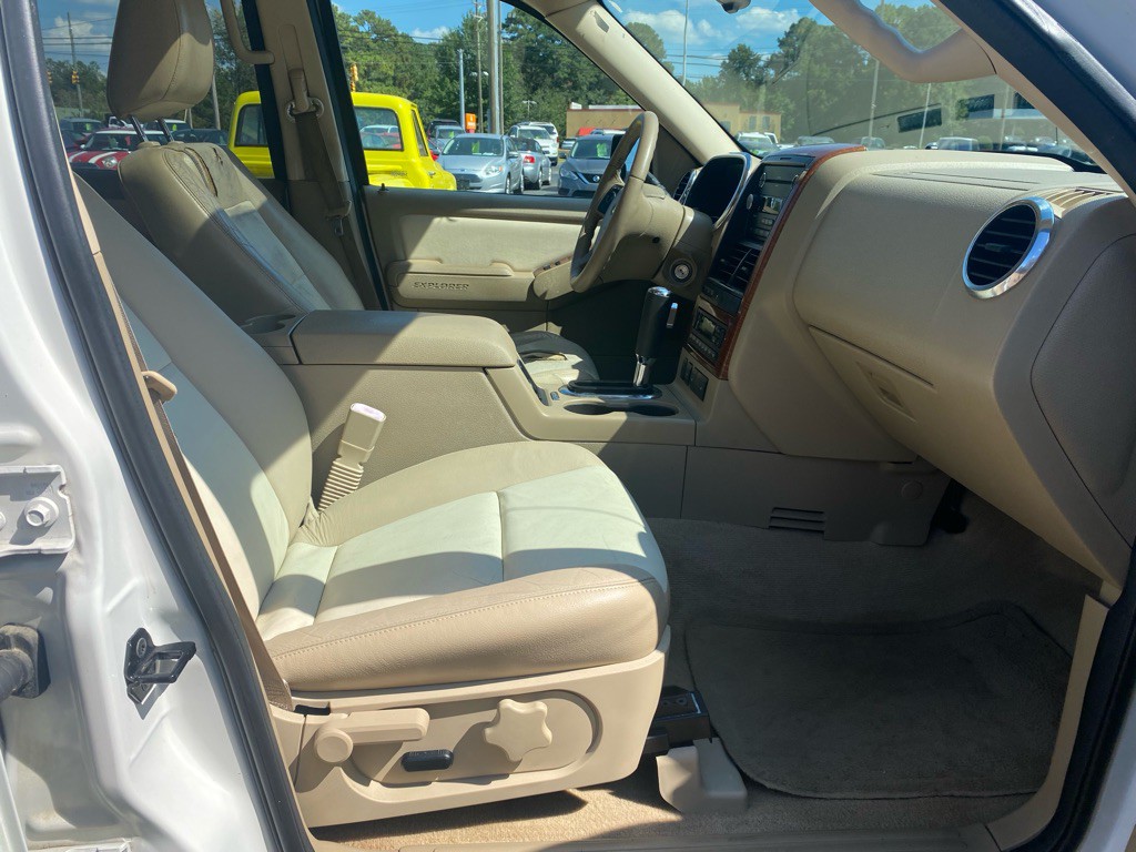 2010 Ford Explorer Image 27
