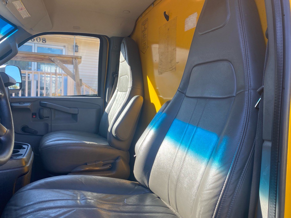 2016 GMC Savana Image 12