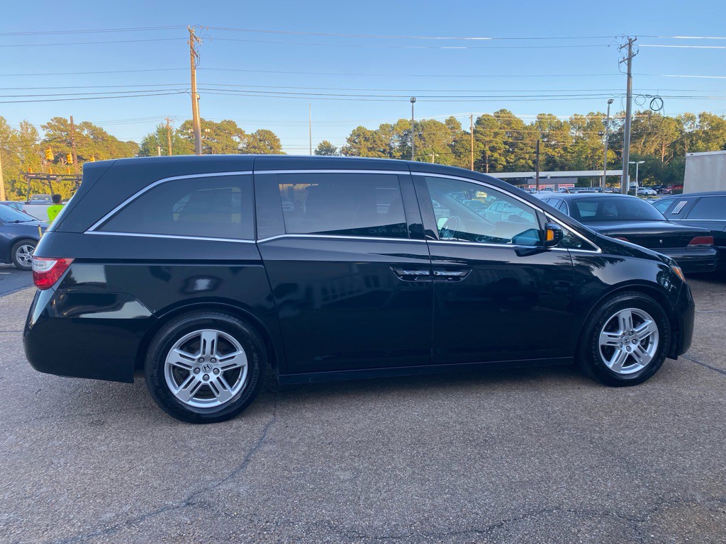 2012 Honda Odyssey Image 4