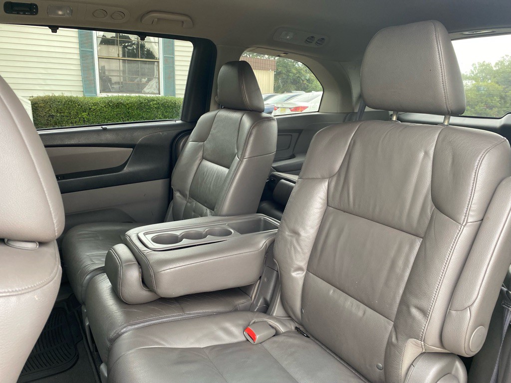 2012 Honda Odyssey Image 25