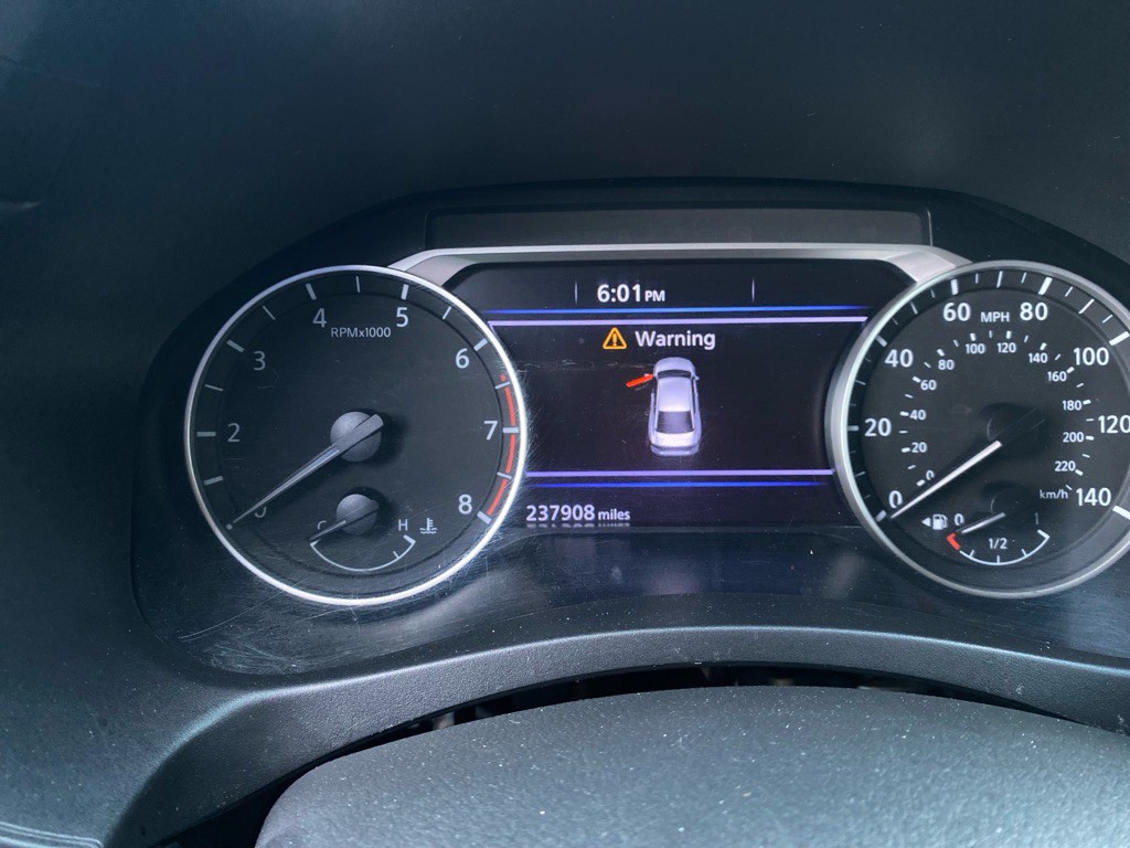 2020 Nissan Altima Image 12