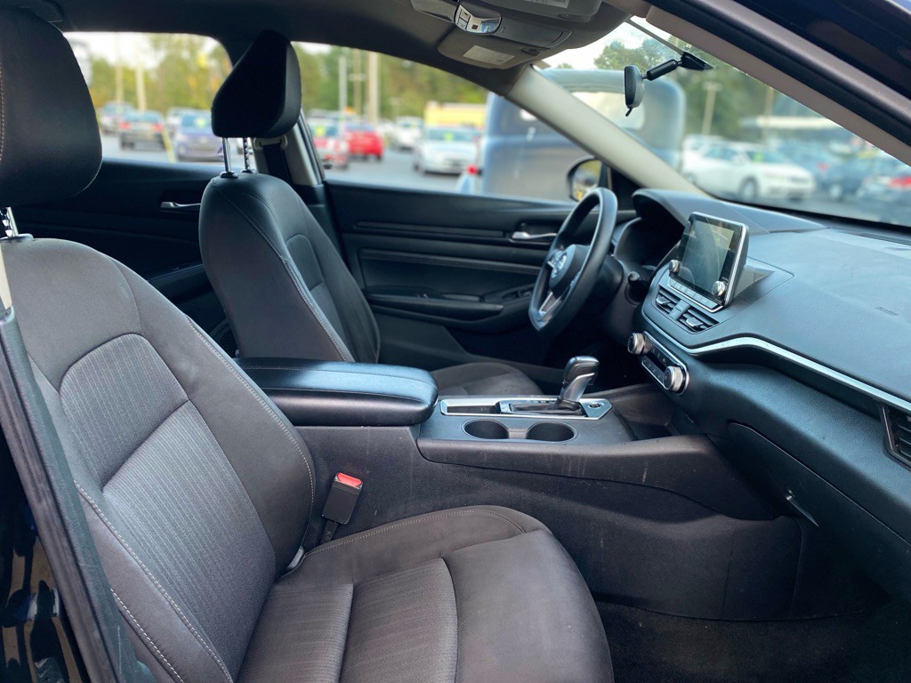 2020 Nissan Altima Image 20