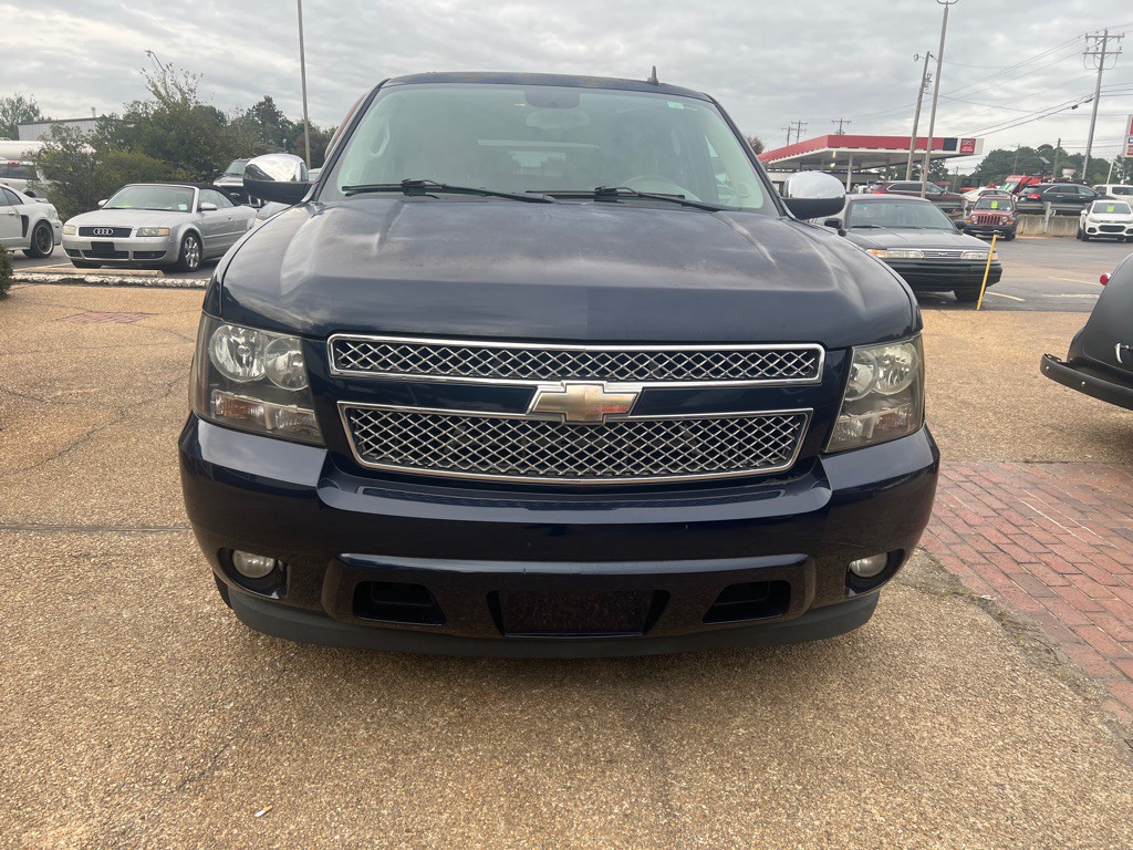 2009 Chevrolet Tahoe Image 2
