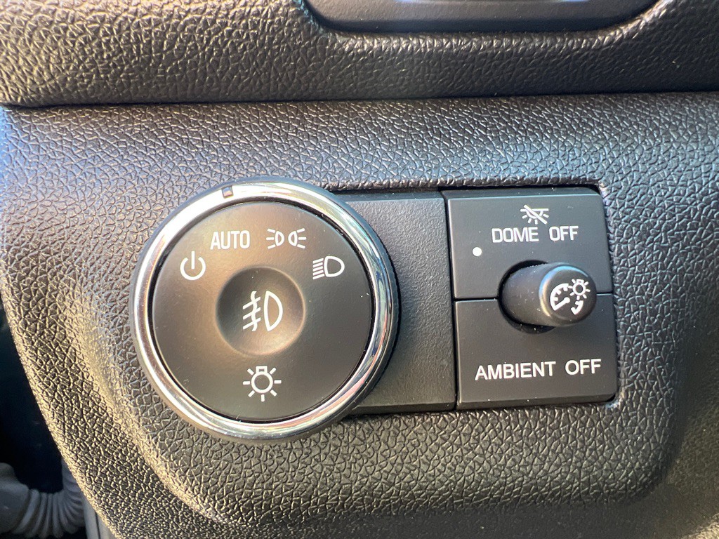 2016 Chevrolet Traverse Image 11