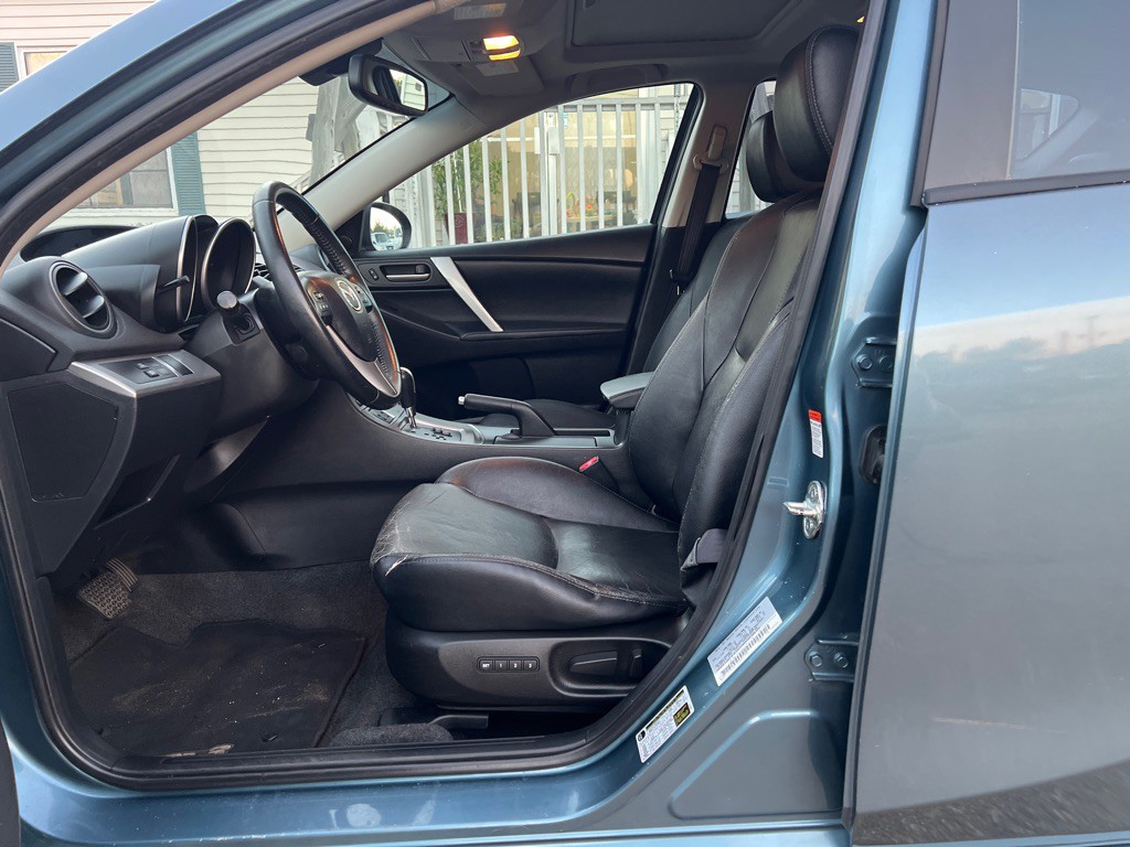2010 Mazda Mazda3 Image 10