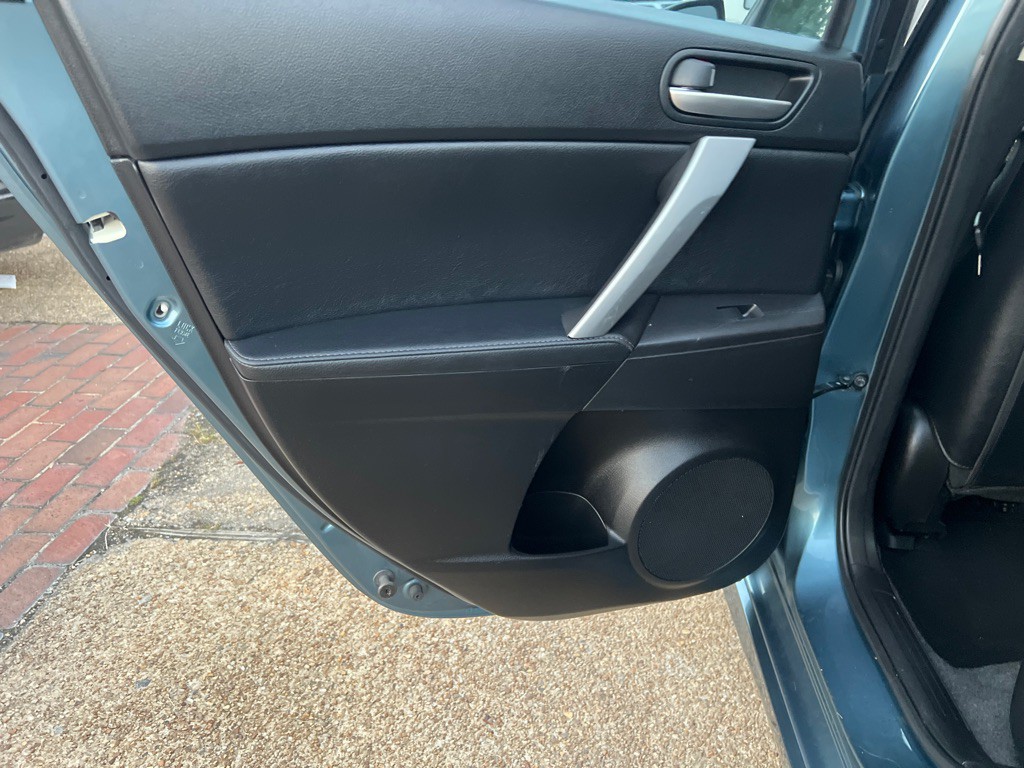 2010 Mazda Mazda3 Image 18