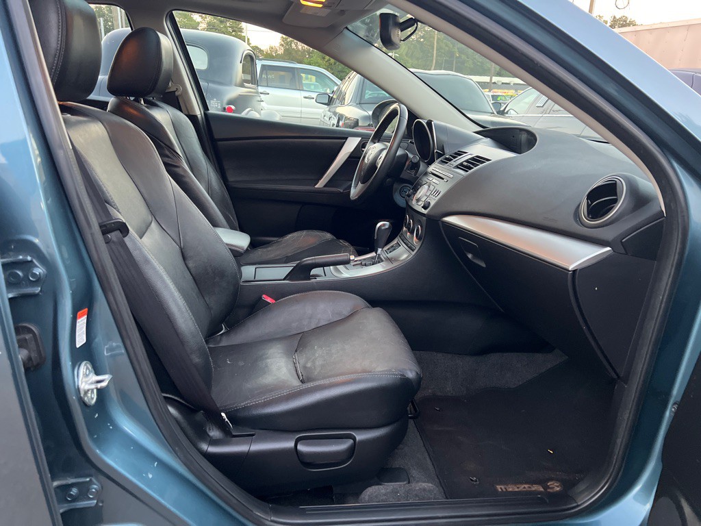2010 Mazda Mazda3 Image 24