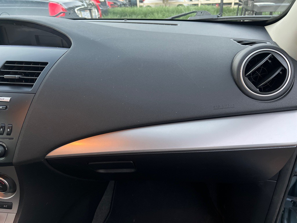 2010 Mazda Mazda3 Image 25