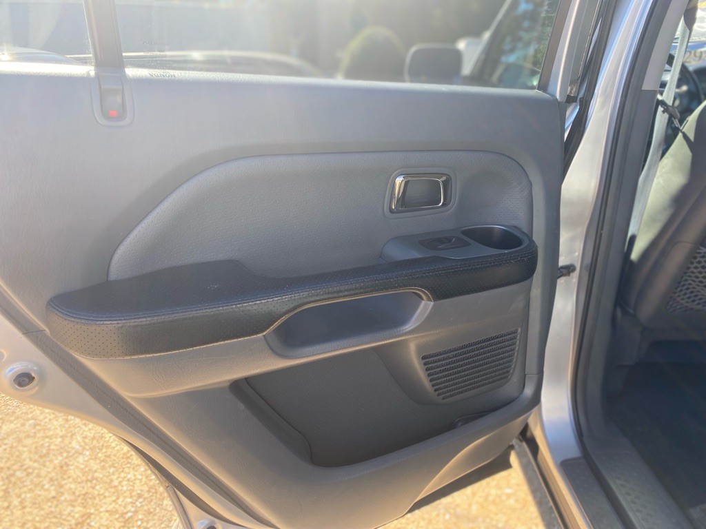 2004 Honda Pilot Image 16