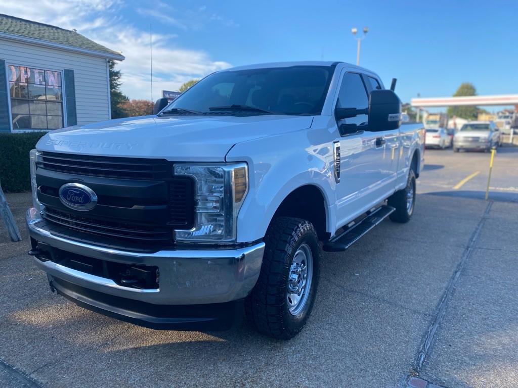 2019 Ford F-250 Image 1