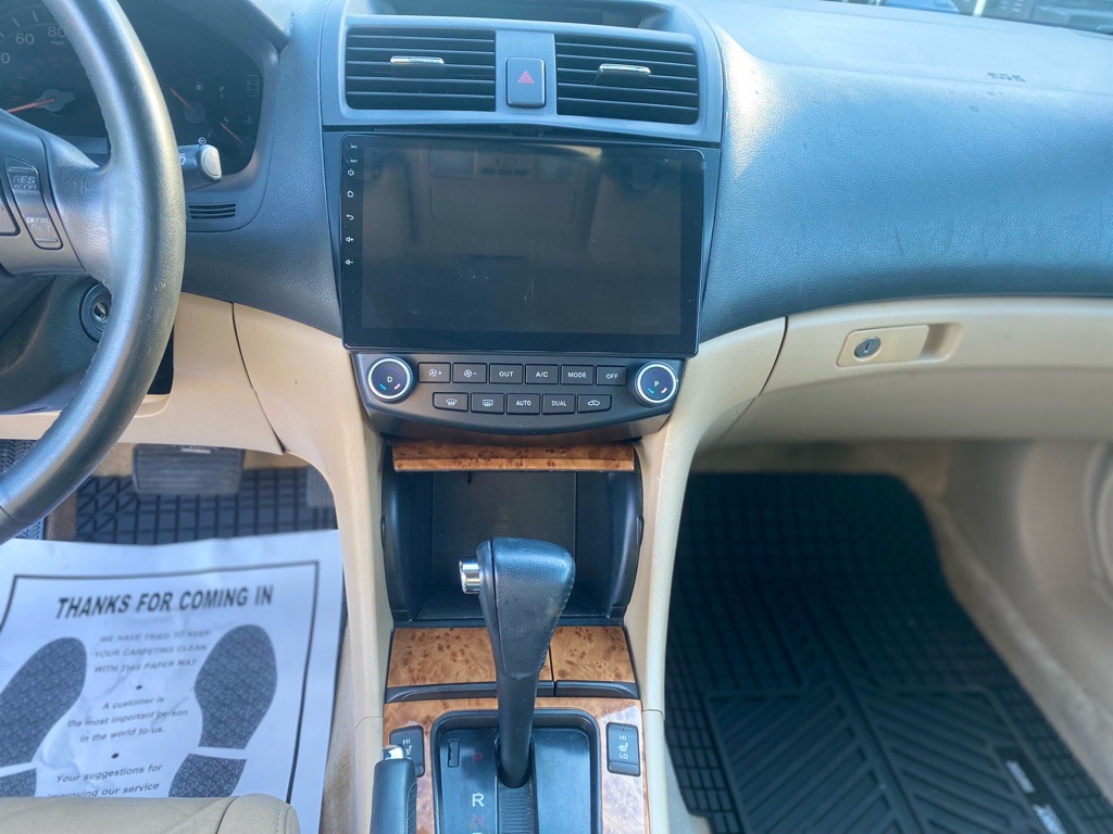 2003 Honda Accord Image 14