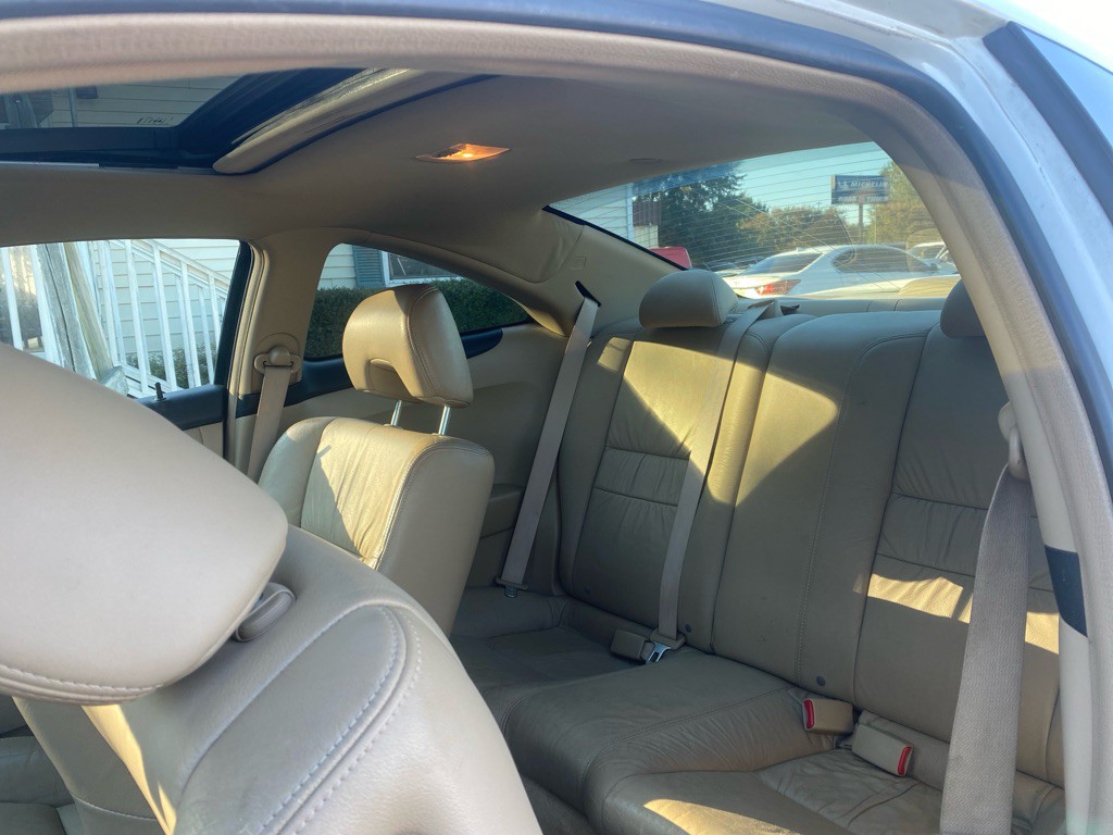 2003 Honda Accord Image 19