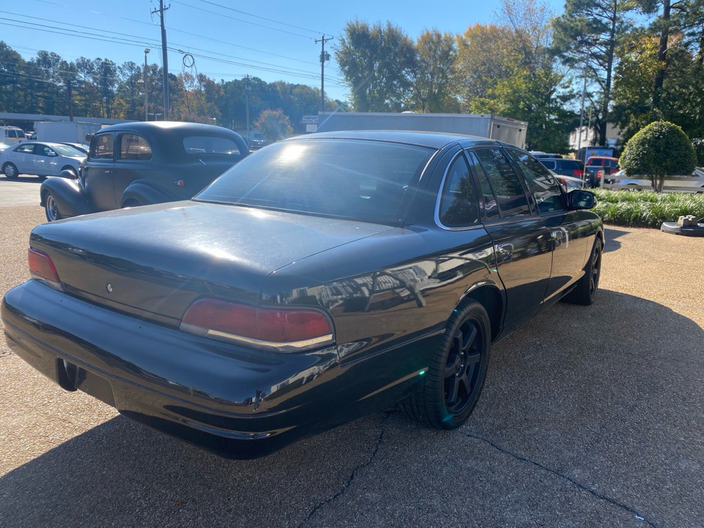 1994 Ford Crown Victoria Image 5