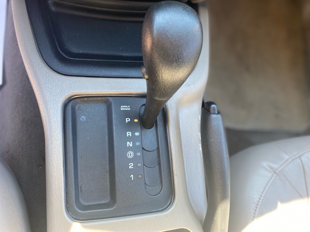 2004 Jeep Grand Cherokee Image 14