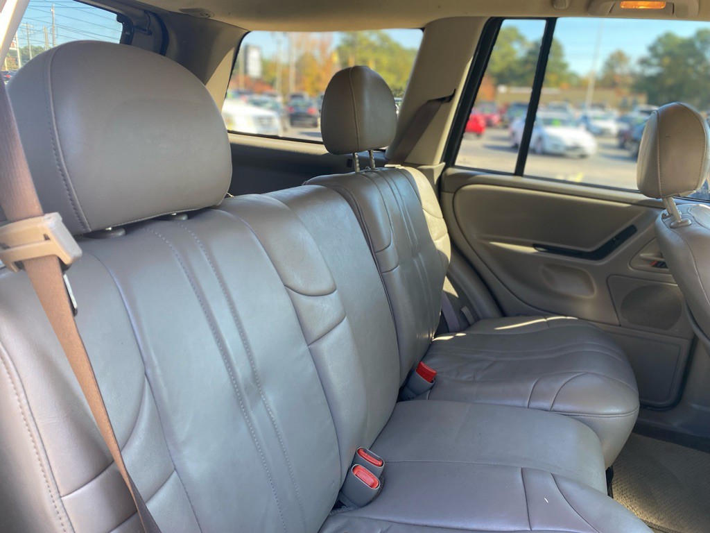 2004 Jeep Grand Cherokee Image 21