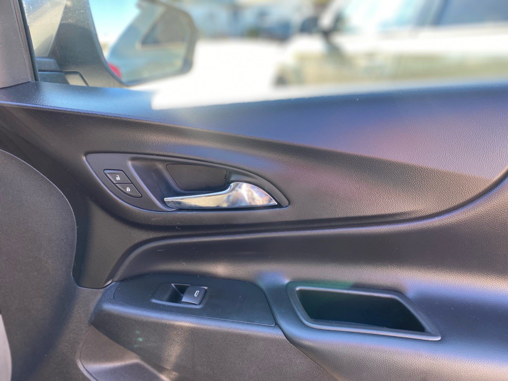 2018 Chevrolet Equinox Image 25