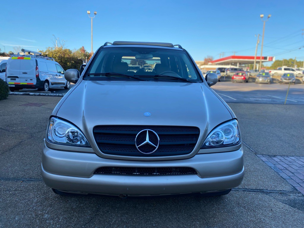 2001 Mercedes-Benz M-Class Image 2