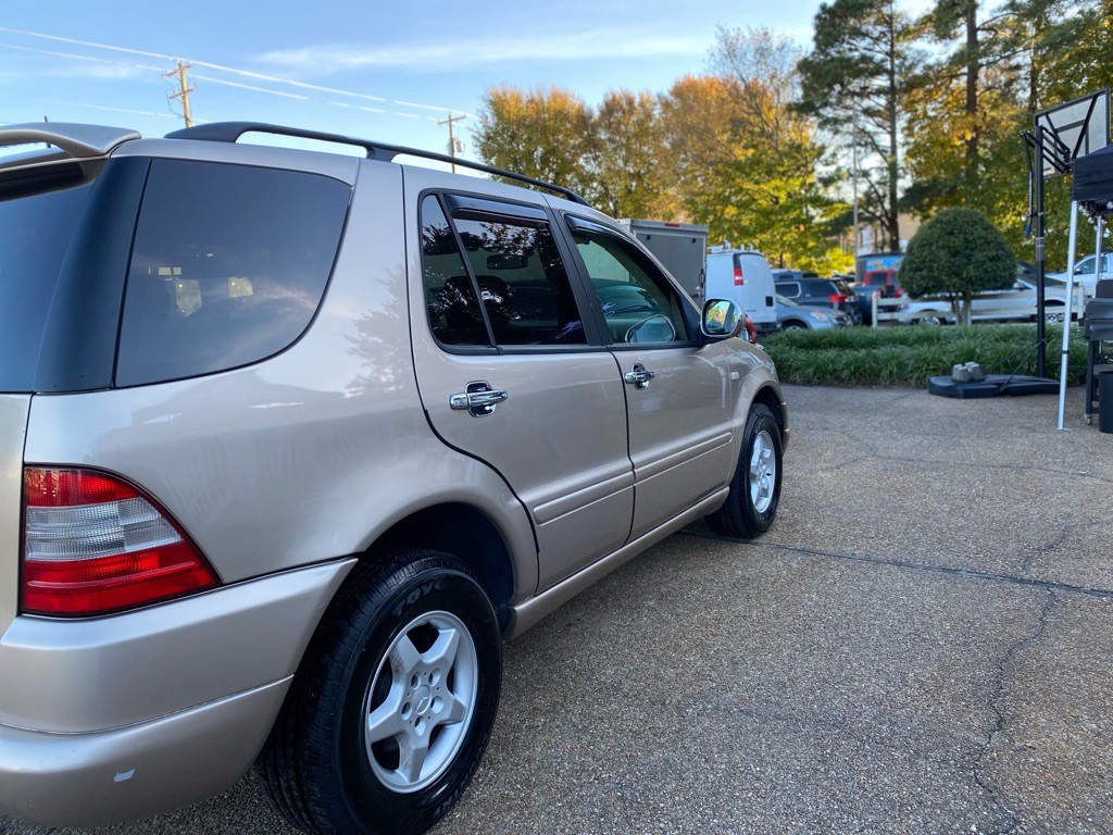 2001 Mercedes-Benz M-Class Image 5
