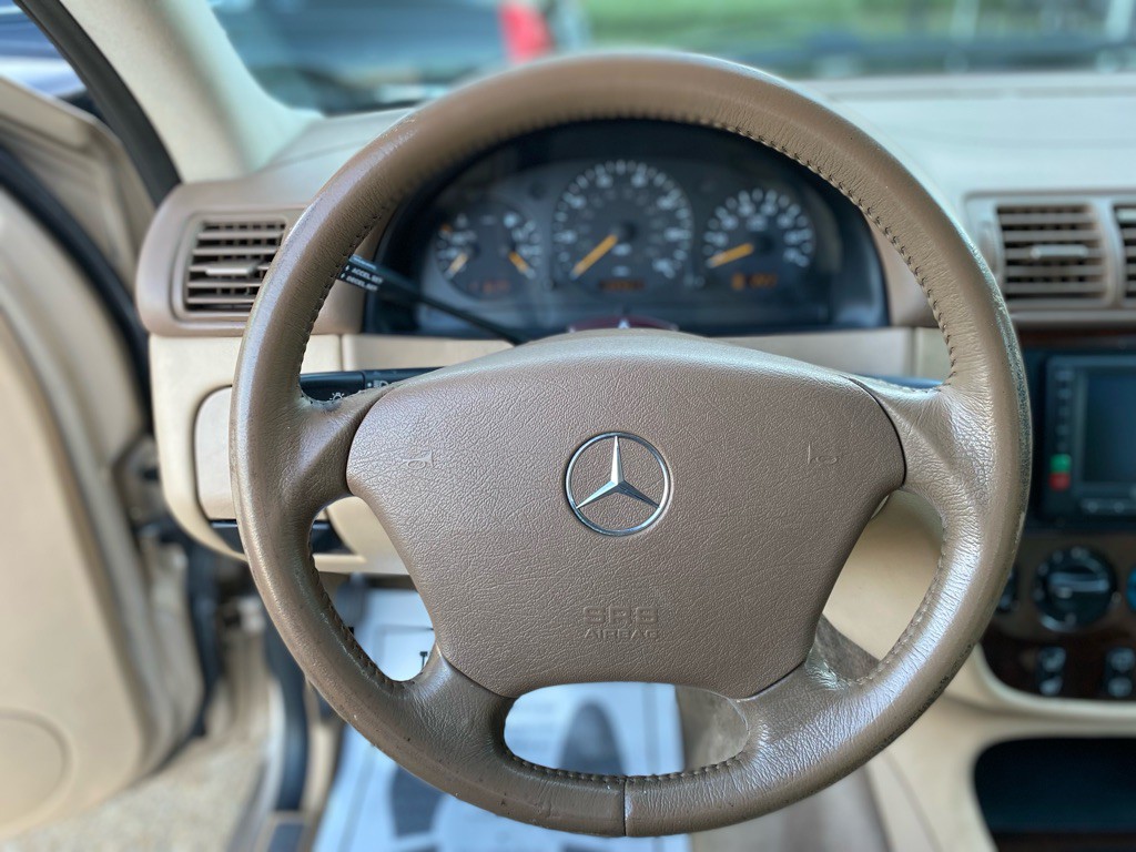 2001 Mercedes-Benz M-Class Image 14