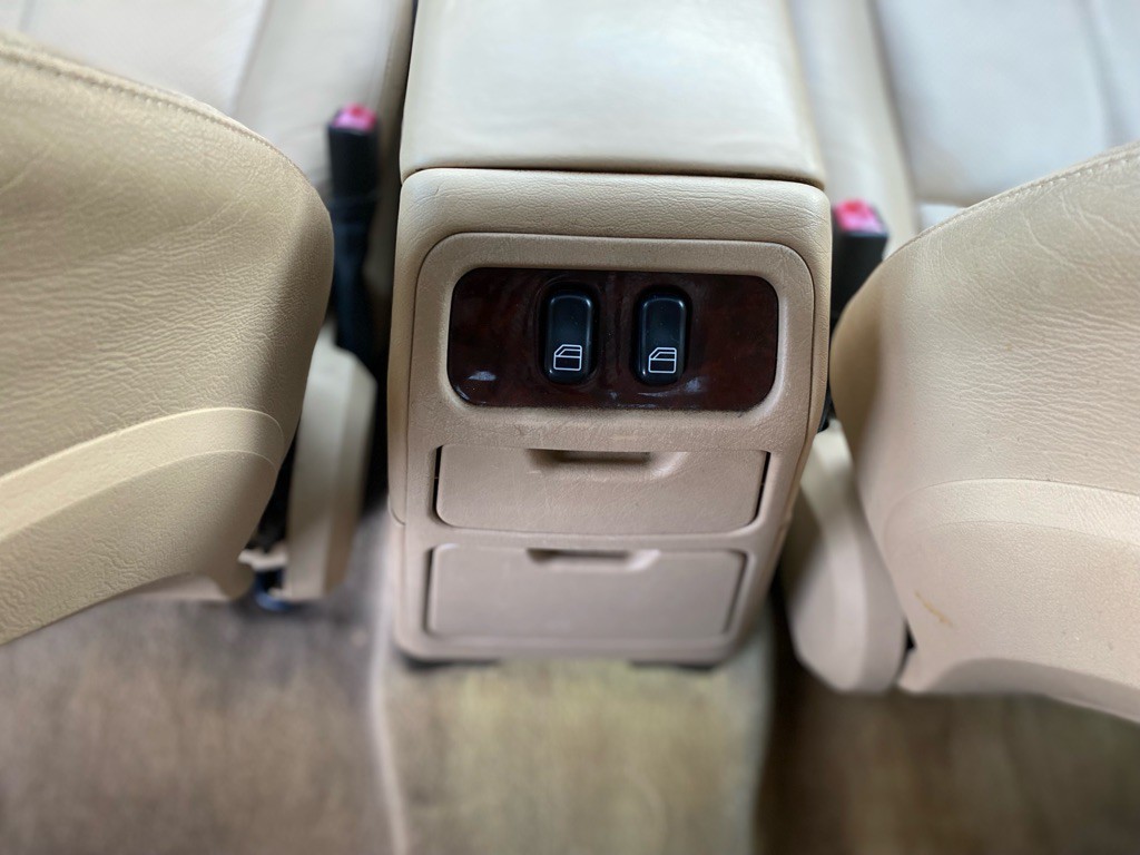 2001 Mercedes-Benz M-Class Image 25