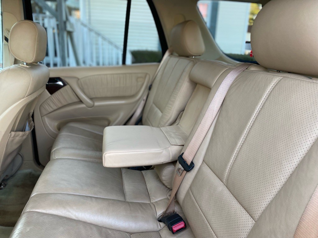 2001 Mercedes-Benz M-Class Image 26