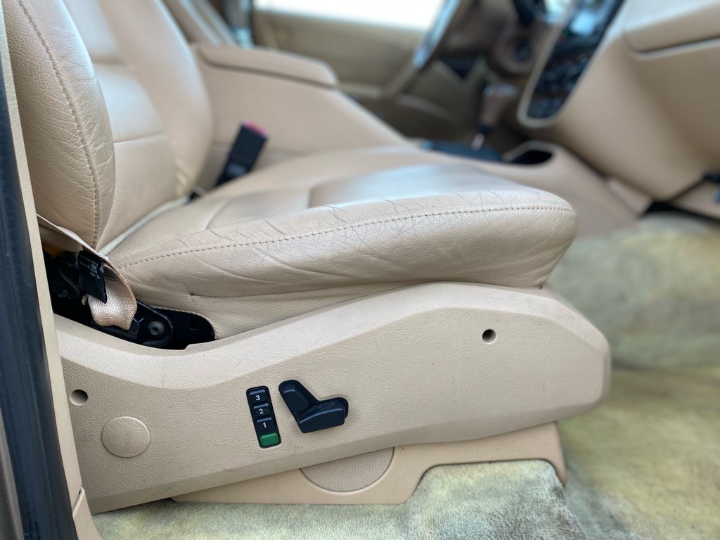 2001 Mercedes-Benz M-Class Image 32