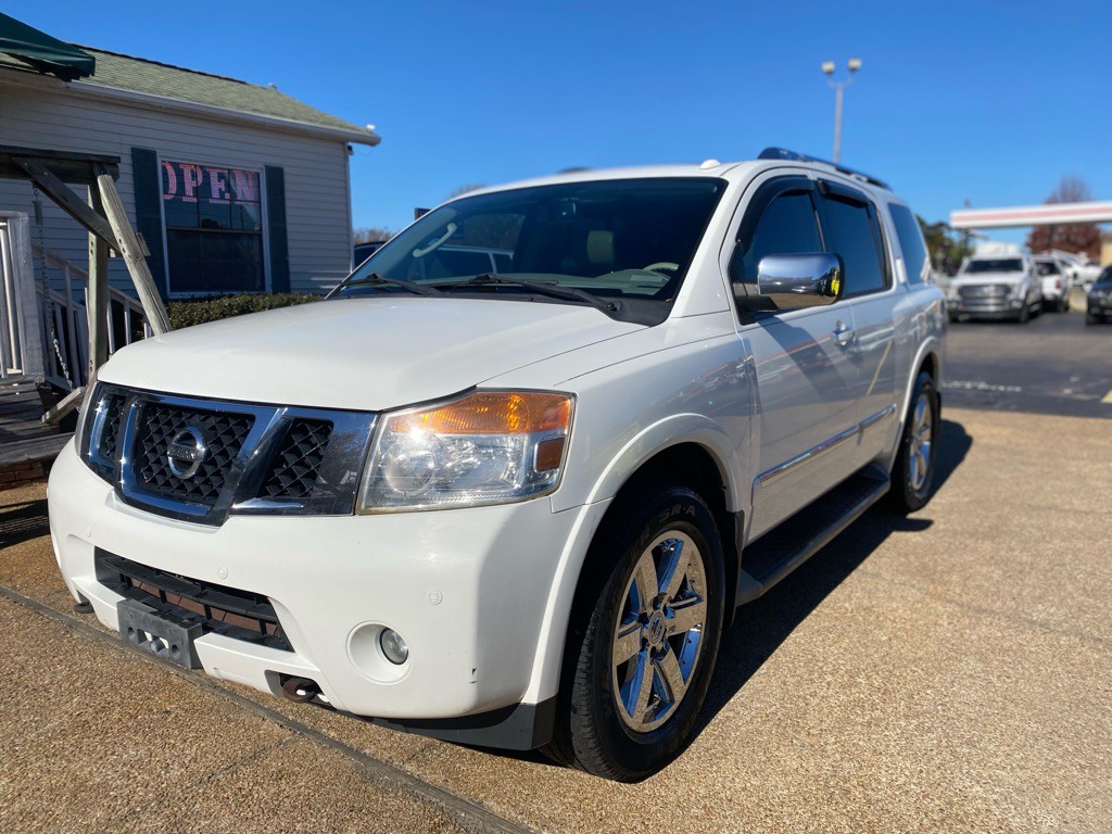 2010 Nissan Armada Image 2