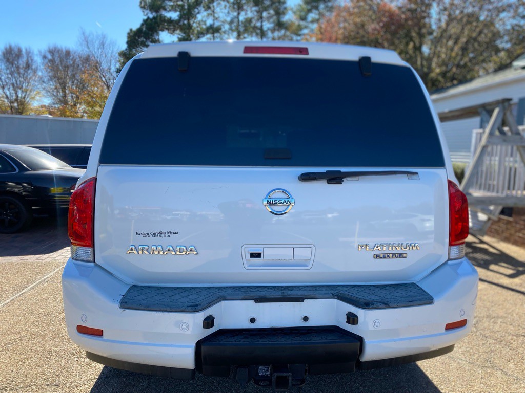 2010 Nissan Armada Image 6