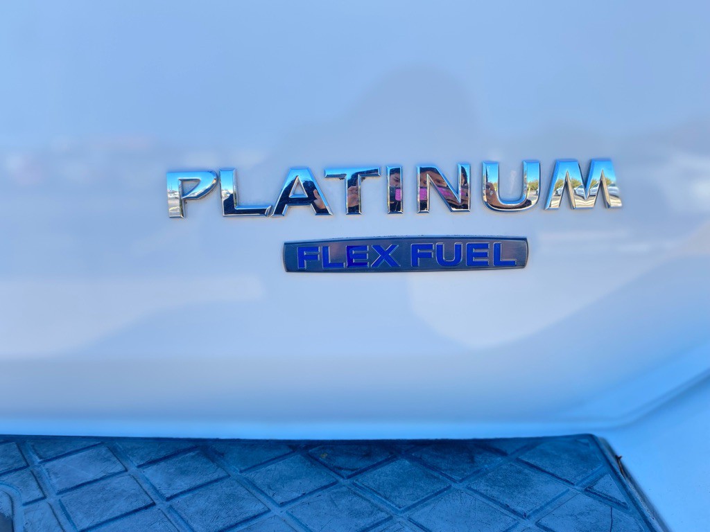 2010 Nissan Armada Image 7