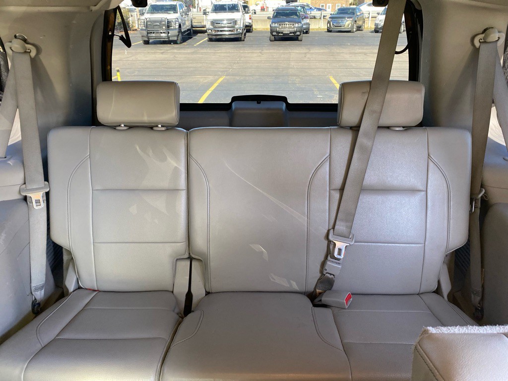 2010 Nissan Armada Image 28