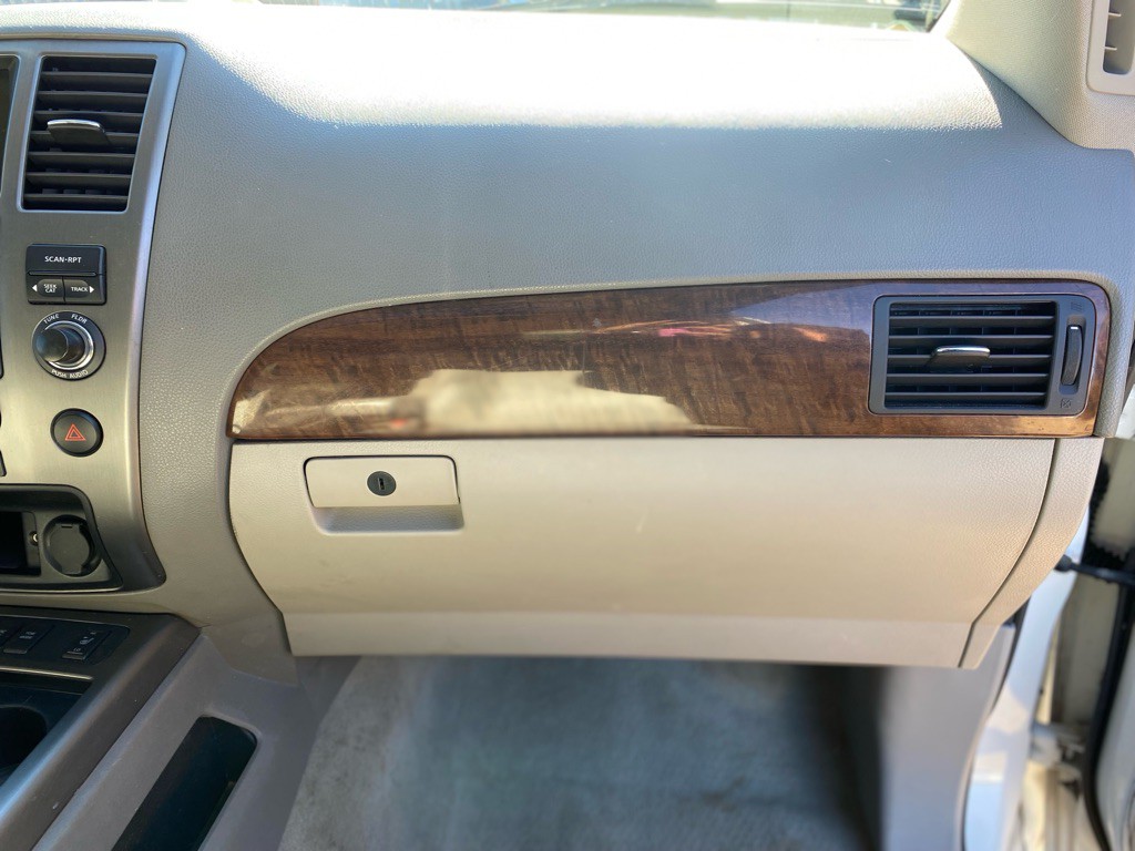 2010 Nissan Armada Image 36