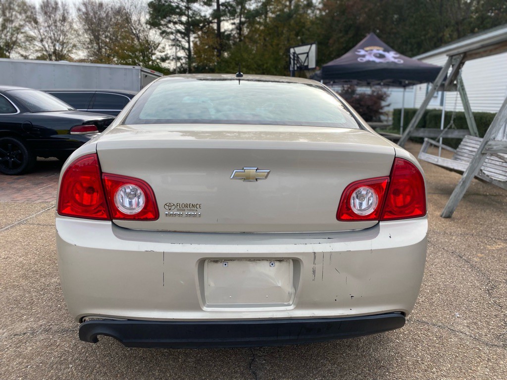 2011 Chevrolet Malibu Image 6