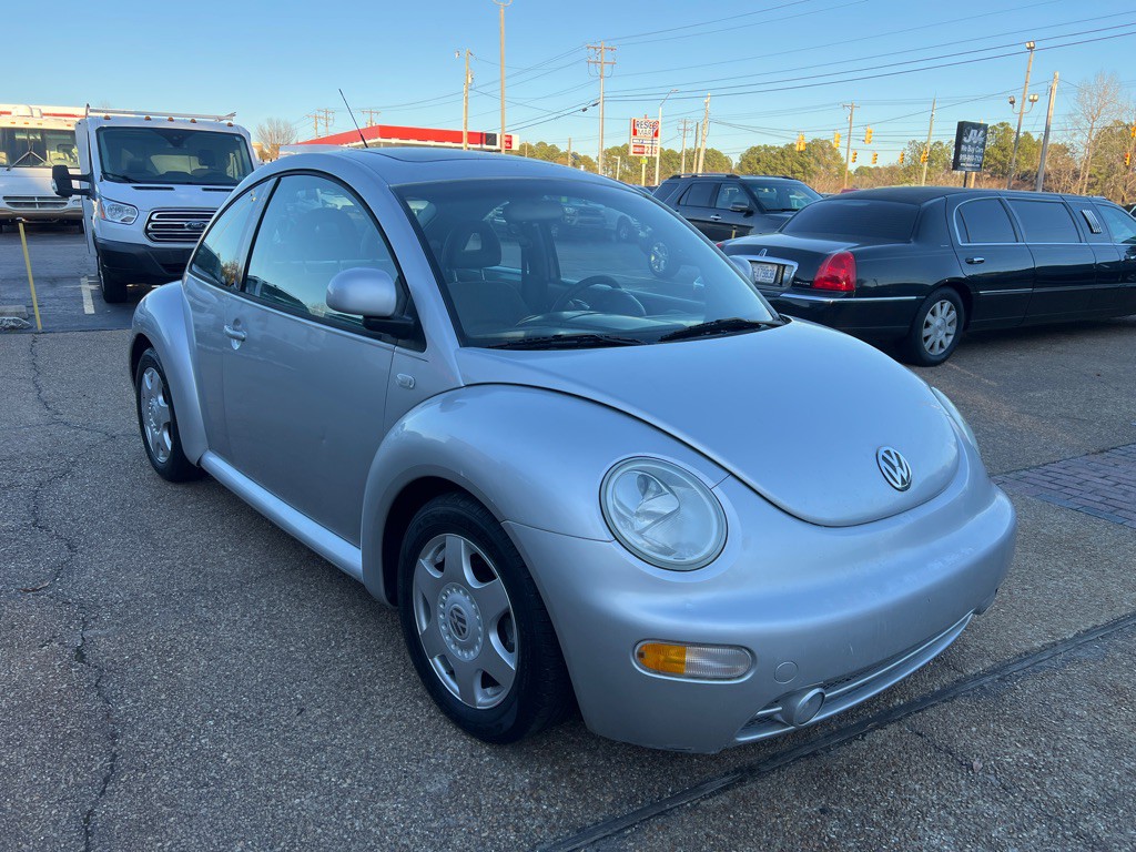 2000 Volkswagen Beetle Image 3