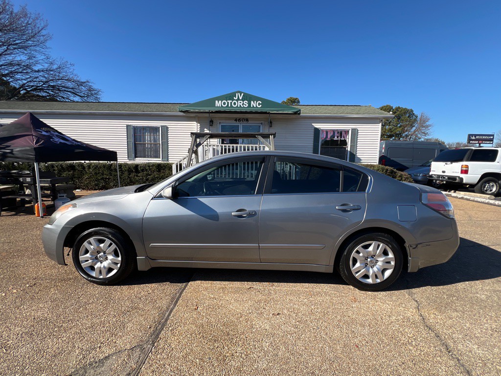 2009 Nissan Altima Image 8