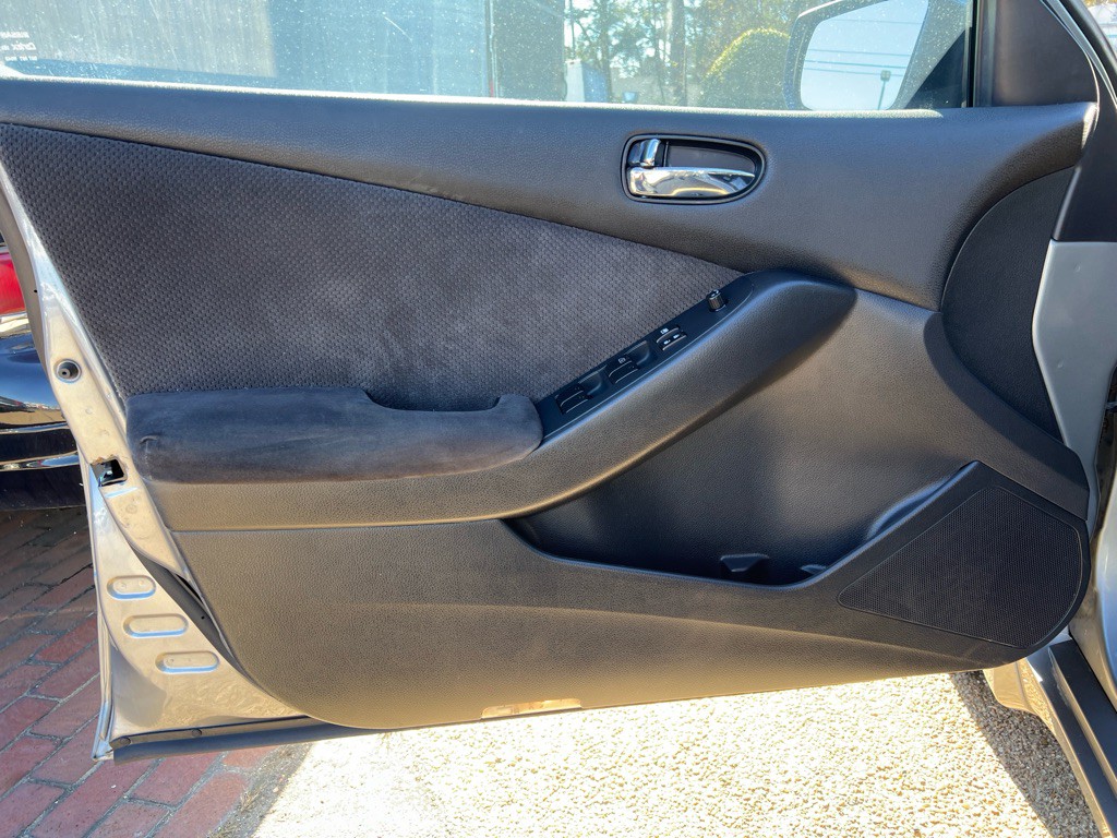 2009 Nissan Altima Image 9