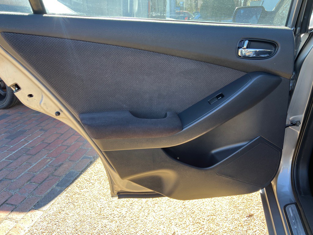 2009 Nissan Altima Image 15