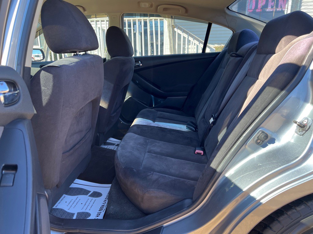 2009 Nissan Altima Image 16