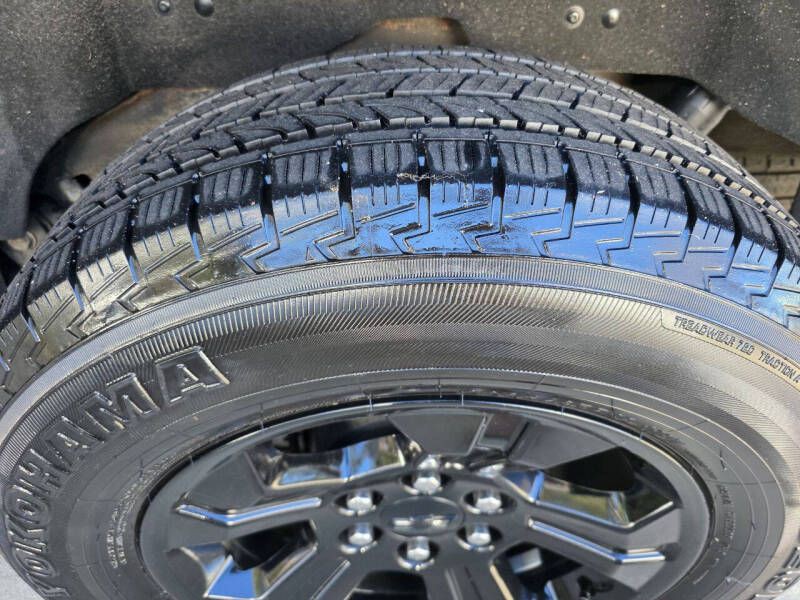 2018 Chevrolet Suburban Image 20