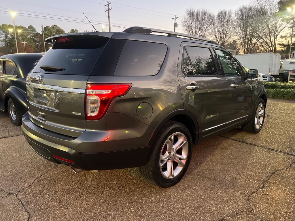 2015 Ford Explorer Image 5