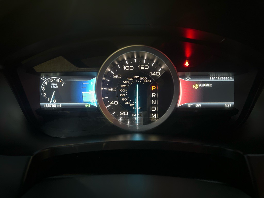 2015 Ford Explorer Image 11